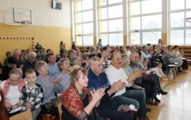 Dzień Babci i Dziadka w Publicznej Szkole Podstawowej w Chybicach 17