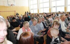 Dzień Babci i Dziadka w Publicznej Szkole Podstawowej w Chybicach 20