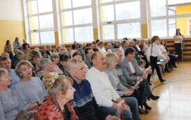 Dzień Babci i Dziadka w Publicznej Szkole Podstawowej w Chybicach 21