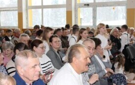 Dzień Babci i Dziadka w Publicznej Szkole Podstawowej w Chybicach 25