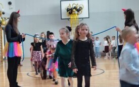 Karnawał w Publicznej Szkole Podstawowej w Łomnie 83