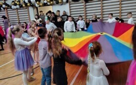 Karnawał w Publicznej Szkole Podstawowej w Łomnie 86