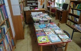 Kiermasz książek w bibliotece szkolnej w Godowie 3