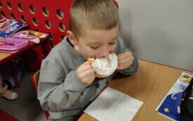 &bdquo;Pączki zamiast kartk&oacute;wki? Idealny początek dnia!&rdquo;  - PSP Łomno 3