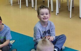 &bdquo;Żeby zdrowe zęby mieć trzeba tylko chcieć&rdquo;-Dzień Dentysty  u chybickich przedszkolak&oacute;w 3