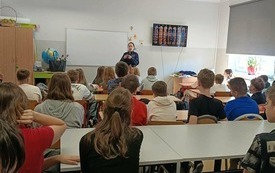 BEZPIECZNI W SIECI &ndash; SPOTKANIE Z POLICJANTKĄ  10