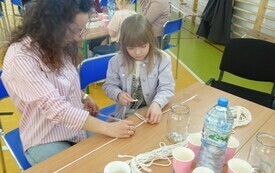 Warsztaty "Mama i C&oacute;rka" z okazji Dnia Kobiet w PSP w Godowie 36