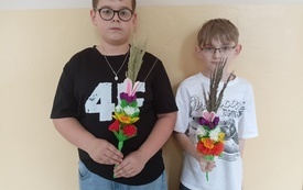Galeria aktualności &bdquo;Kolorowa tradycja w młodych dłoniach  &ndash; warsztaty tworzenia palm wielkanocnych&rdquo; w PSP W Jadownikach 3