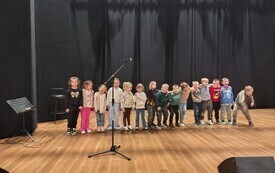 Wyjazd przedszkolak&oacute;w do Starachowic oraz wizyta w  Gminnej Bibliotece Publicznej - PSP Łomno 2
