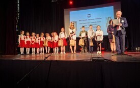 Sukcesy uczni&oacute;w PSP w Godowie w XXIV Konkursie Pieśni i Poezji Patriotycznej "Kocham moją Ojczyznę"  6