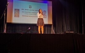 Sukcesy uczni&oacute;w PSP w Godowie w XXIV Konkursie Pieśni i Poezji Patriotycznej "Kocham moją Ojczyznę"  13