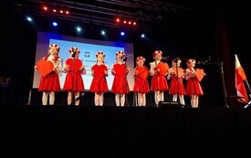Sukcesy uczni&oacute;w PSP w Godowie w XXIV Konkursie Pieśni i Poezji Patriotycznej "Kocham moją Ojczyznę"  14