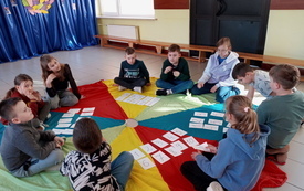 Galeria aktualności Matematyka &ndash; kr&oacute;lowa nauk &ndash; w świetlicy szkolnej w Publicznej Szkole Podstawowej im. L. i M. Ambroż&oacute;w w Szerzawach 17
