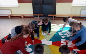 Galeria aktualności Matematyka &ndash; kr&oacute;lowa nauk &ndash; w świetlicy szkolnej w Publicznej Szkole Podstawowej im. L. i M. Ambroż&oacute;w w Szerzawach 20