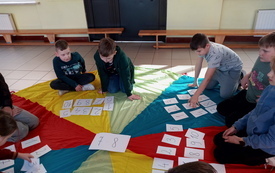 Galeria aktualności Matematyka &ndash; kr&oacute;lowa nauk &ndash; w świetlicy szkolnej w Publicznej Szkole Podstawowej im. L. i M. Ambroż&oacute;w w Szerzawach 21