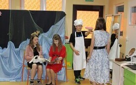 Dzień Teatru w PSP w Chybicach 12
