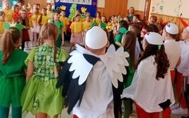 Galeria aktualności "Marzanno, Marzanno! Ty zimowa panno!- czyli koncert klas I-III na powitanie wiosny" 27