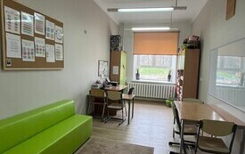 PSP Chybice- Miejsca wsparcia i rozwoju w szkole podstawowej: gabinet pedagoga i psychologa, gabinet logopedy oraz sala terapeutyczna 12