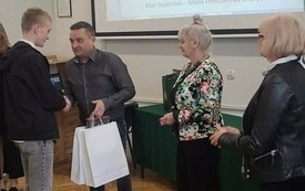 Sukces uczni&oacute;w PSP w Jadownikach w konkursie informatycznym  1