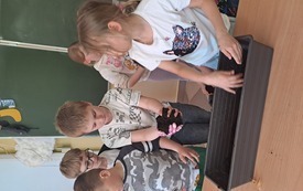 Galeria aktualności Dzień Ziemi w klasach 1-3 23