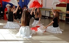 Galeria aktualności Wiwat Majowa Jutrzenko 15