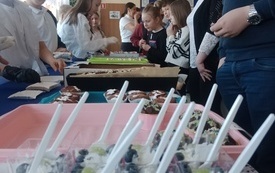 Galeria aktualności Wiosenny kiermasz dla Wiktorii Kępa 2