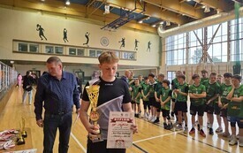 Chybice tuż za podium finału wojew&oacute;dzkiego w mini siatk&oacute;wce 4