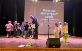 Sukces naszych uczni&oacute;w na Przeglądzie Artystycznym! - PSP Łomno 3