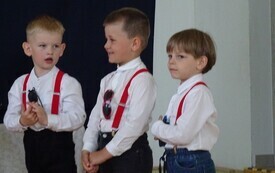 Niezapomniane chwile pełne wzruszeń i radości - Dzień Mamy i Taty w oddziałach przedszkolnych PSP w Godowie 72