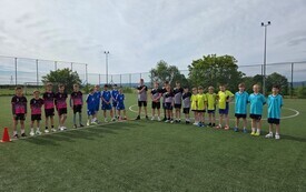 Nie dali szans rywalom! Chłopcy z Chybic najlepsi w gminnym czw&oacute;rboju lekkoatletycznym 11