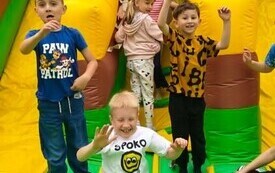Przedszkolaki z Chybic świętują Dzień Dziecka 26