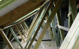 Trwa rozbudowa Publicznej Szkoły Podstawowej w Łomnie (2023-01-04) 2