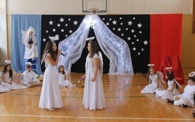 Szkolne jasełka &bdquo;Jeden &ndash; zero dla Nieba&rdquo;4,01 23