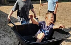 Wyieczka klasy III do Zagrody Edukacyjnej "Stajnia Pełna Zwierząt" 16