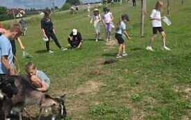 Wyieczka klasy III do Zagrody Edukacyjnej "Stajnia Pełna Zwierząt" 27