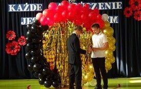 Wieczorek pożegnalny &oacute;smoklasist&oacute;w 12