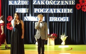 Wieczorek pożegnalny &oacute;smoklasist&oacute;w 21