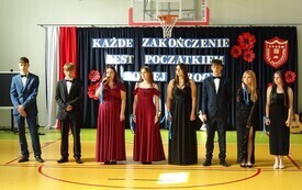 Wieczorek pożegnalny &oacute;smoklasist&oacute;w 37