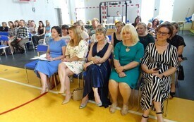 Wieczorek pożegnalny &oacute;smoklasist&oacute;w 42