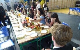 Wieczorek pożegnalny &oacute;smoklasist&oacute;w 84