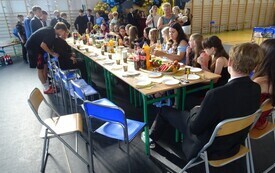 Wieczorek pożegnalny &oacute;smoklasist&oacute;w 85