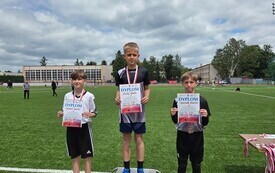 Rekordowy sezon sportowy uczni&oacute;w PSP w Chybicach &ndash; 13 medali mistrzostw wojew&oacute;dztwa! 9