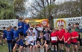 Rekordowy sezon sportowy uczni&oacute;w PSP w Chybicach &ndash; 13 medali mistrzostw wojew&oacute;dztwa! 13