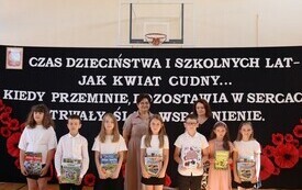 Uroczyste zakończenie roku szkolnego 2025/2026 w Publicznej Szkole Podstawowej im.  Feliksa Szczęsnego Karnickiego w Chybicach 14