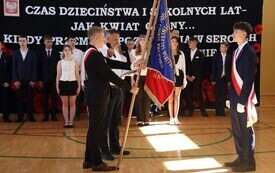 Uroczyste zakończenie roku szkolnego 2025/2026 w Publicznej Szkole Podstawowej im.  Feliksa Szczęsnego Karnickiego w Chybicach 26
