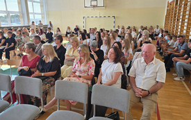 Galeria aktualności Najlepsi uczniowie Gminy Pawł&oacute;w nagrodzeni 21