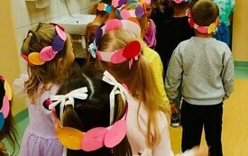 Dzień kropki w przedszkolu w Chybicach 14