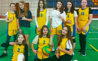 Zdjęcie do Dziewczęta z Publicznej Szkoły Podstawowej w Rzepinie najlepsze w gminnej siatk&oacute;wce
