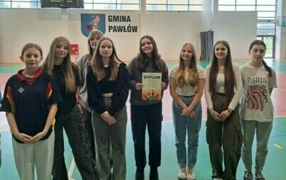 Zdjęcie do Dziewczęta z Pawłowa wicemistrzyniami w piłce siatkowej w zawodach gminnych
