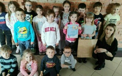 Zdjęcie do Przedszkolaki z Radkowic w konkursie wiosennej piosenki